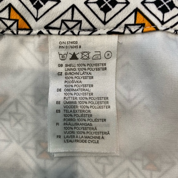 Cute Patterned Skirt - Picture 6 of 6